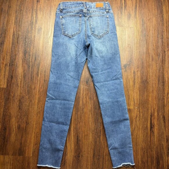 Judy Blue Skinny Fit Jeans Light Wash Distressed Raw Hem Button Fly Women’s 1/25 - Picture 2 of 11